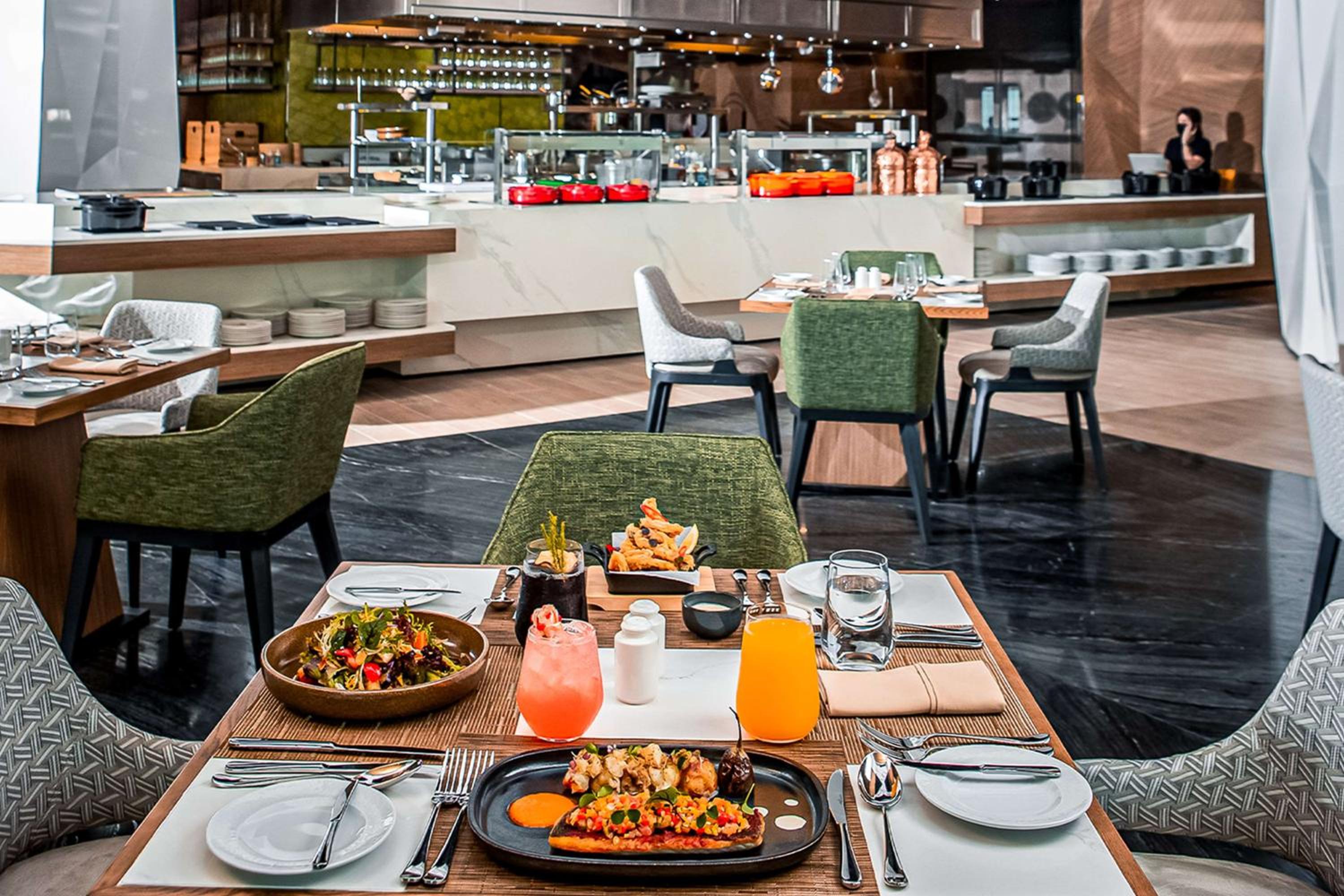 Hilton Bahrain — снимок 11