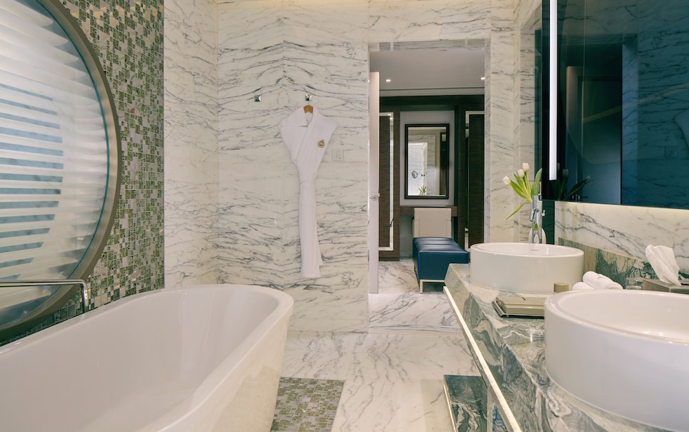 Royal M Hotel & Resort Abu Dhabi — снимок 16