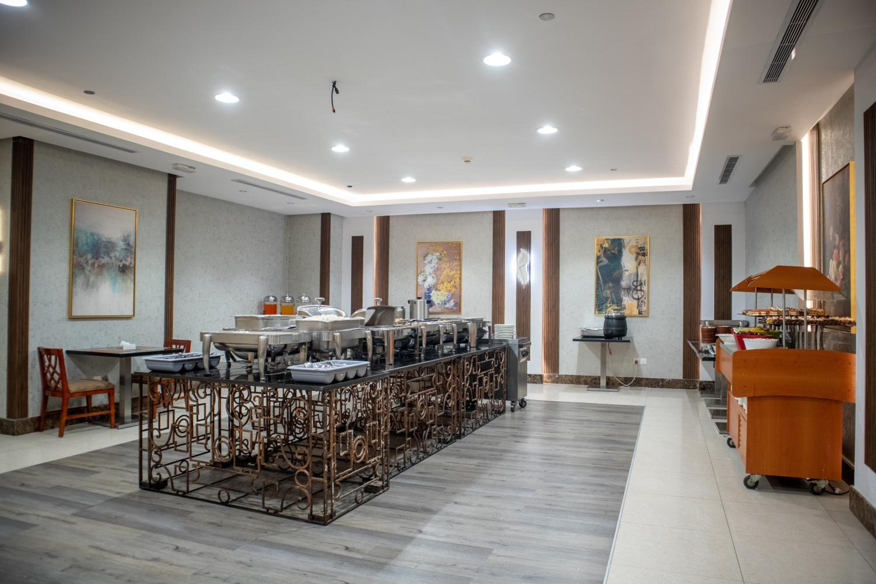 Al Eiman Royal Hotel — снимок 27