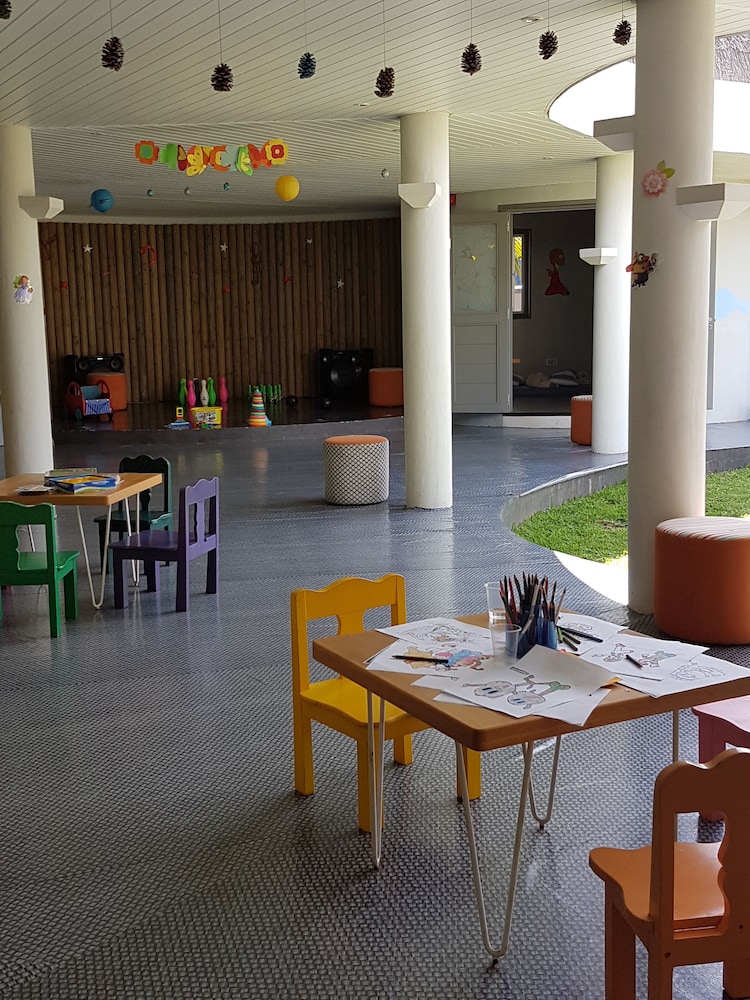 Azuri Apartment with Beach, Pools, Gym, Restaurants, Spa, Boats, kids Corner — снимок 29