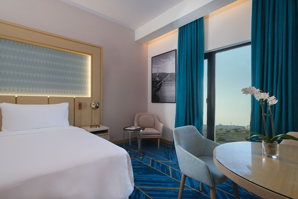 Avani Muscat Hotel & Suites — снимок 29
