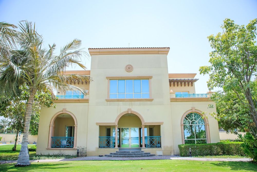 Al Raha Beach Hotel — снимок 14