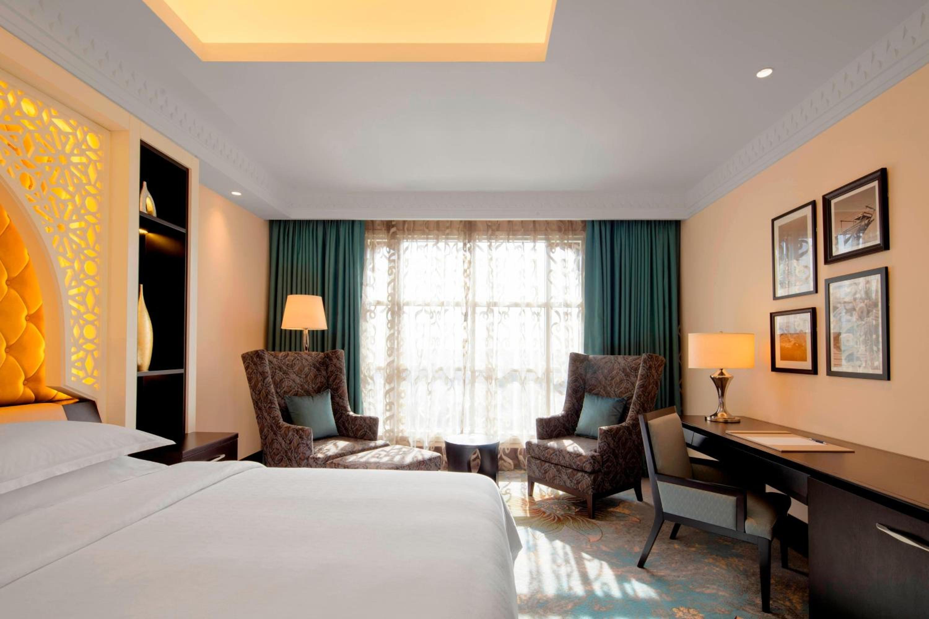 Sheraton Sharjah Beach Resort & Spa — снимок 2