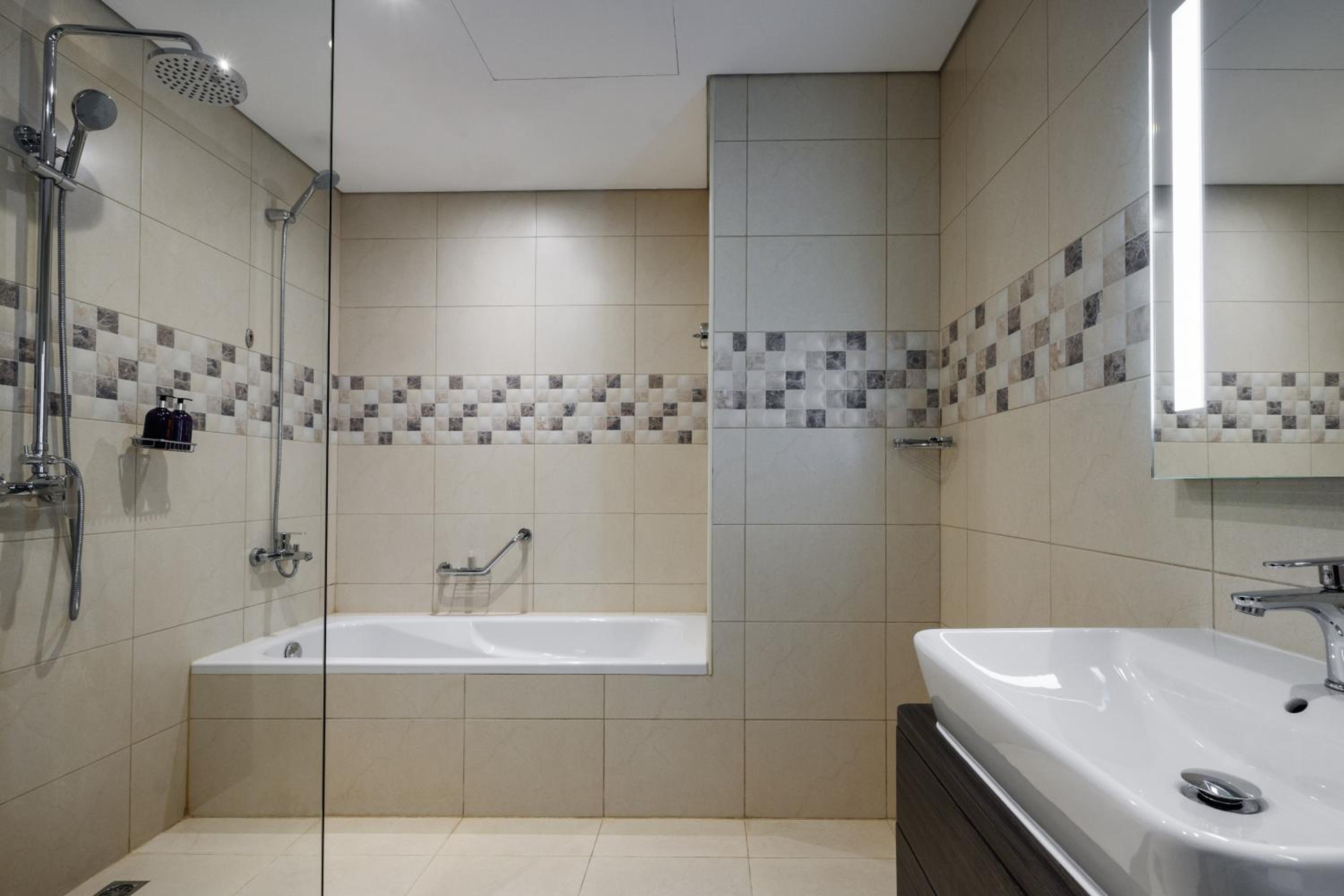 Centara West Bay Hotel & Residences Doha — снимок 23