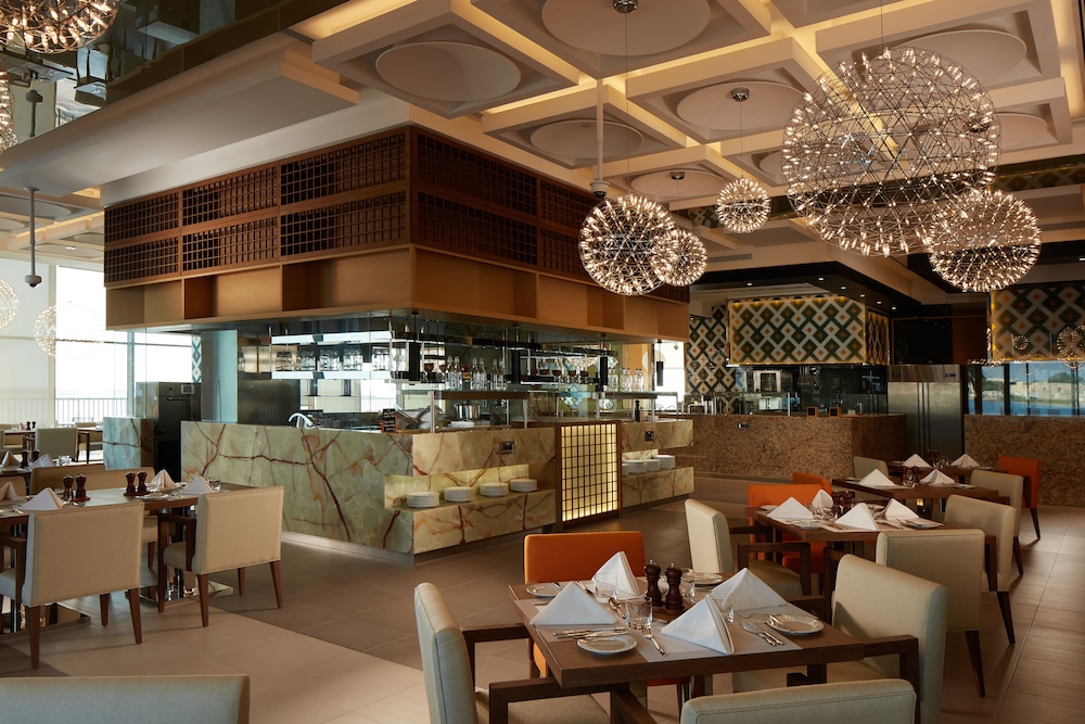 Royal M Hotel & Resort Abu Dhabi — снимок 12