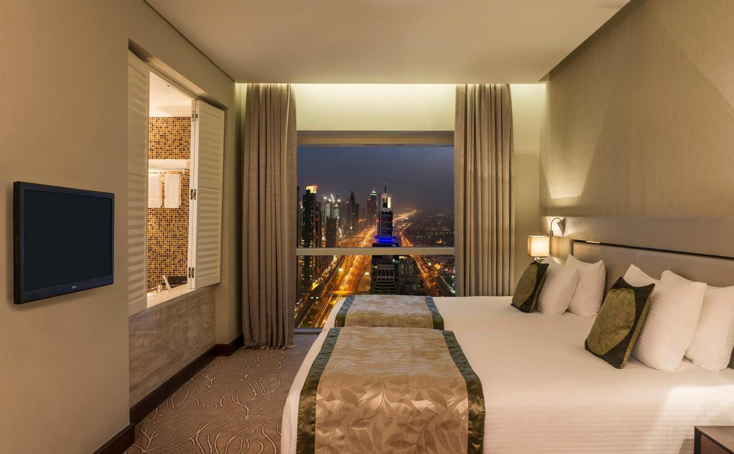 The Tower Plaza Hotel — снимок 2