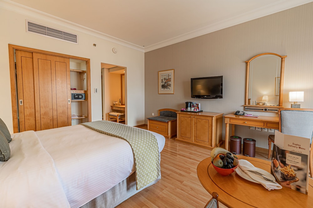 Crowne Plaza Abu Dhabi, an IHG Hotel — снимок 10