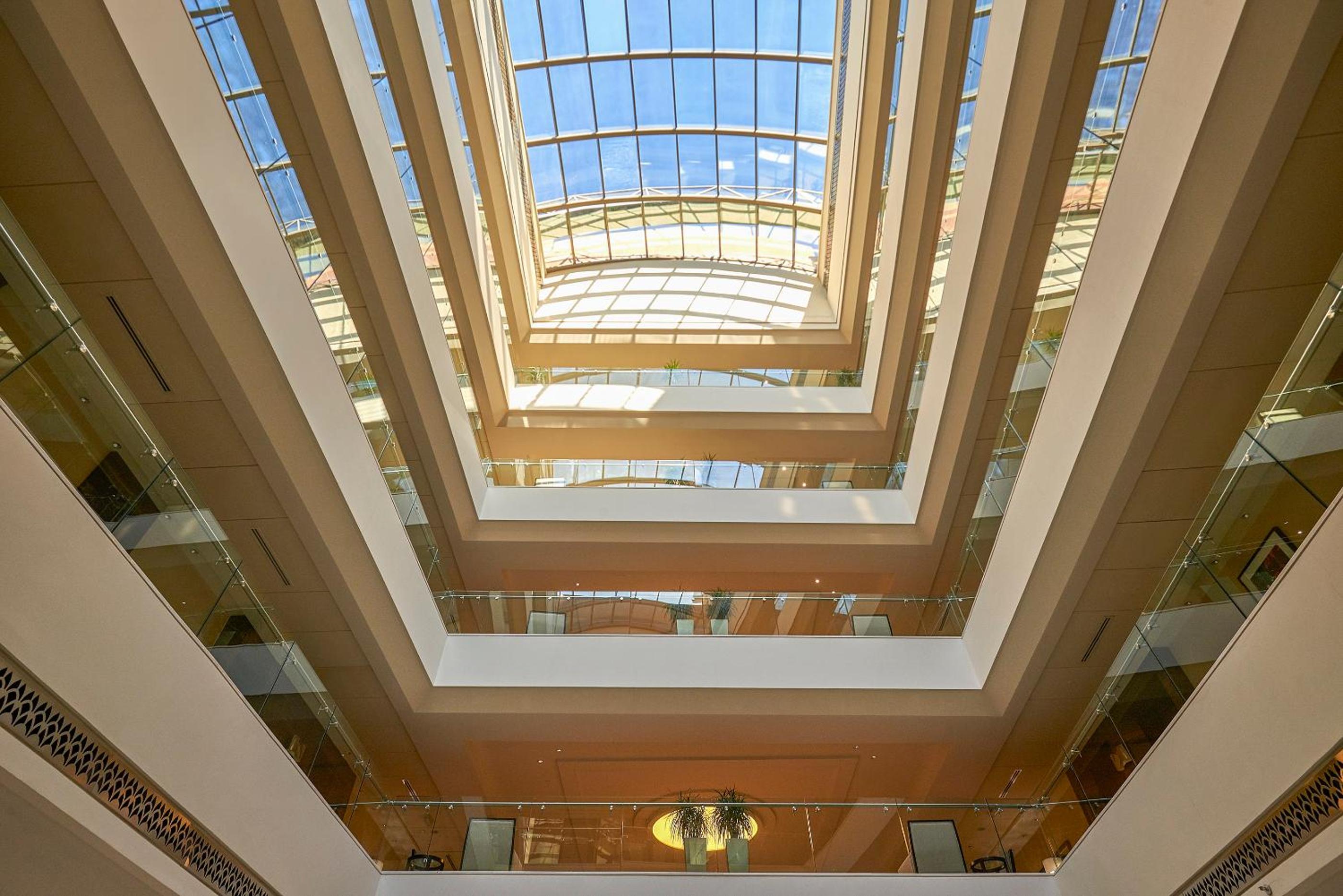 Safir Fintas Kuwait Hotel — снимок 21