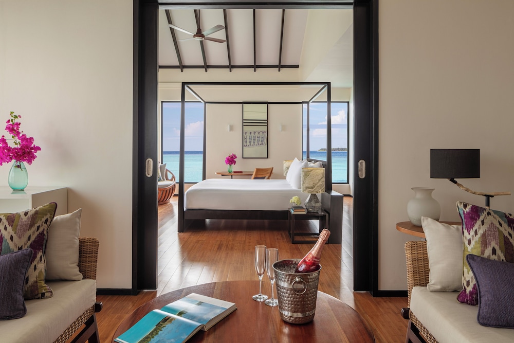 NH Collection Maldives Havodda Resort — снимок 16