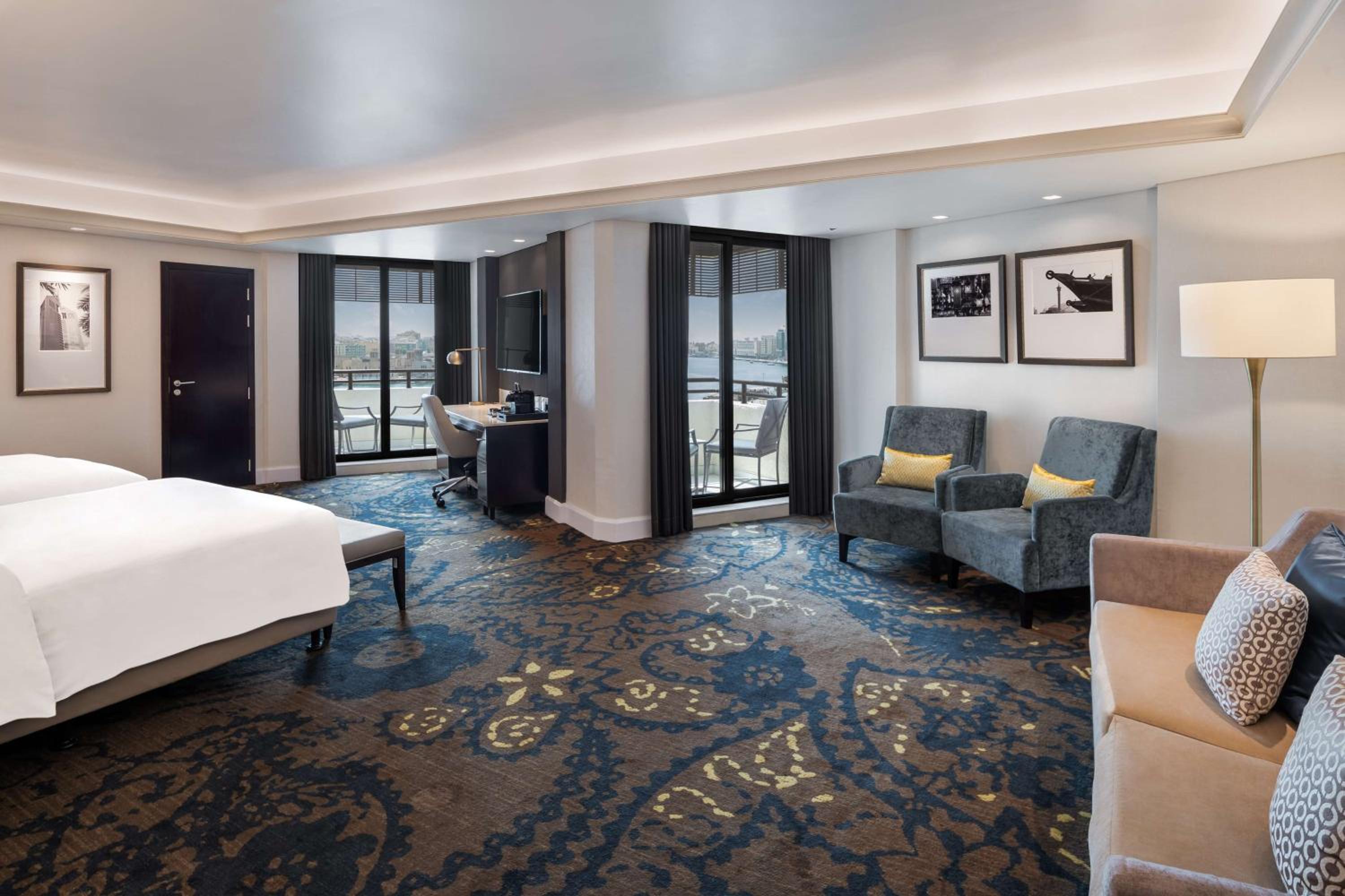 Radisson Blu Hotel, Dubai Deira Creek — снимок 9