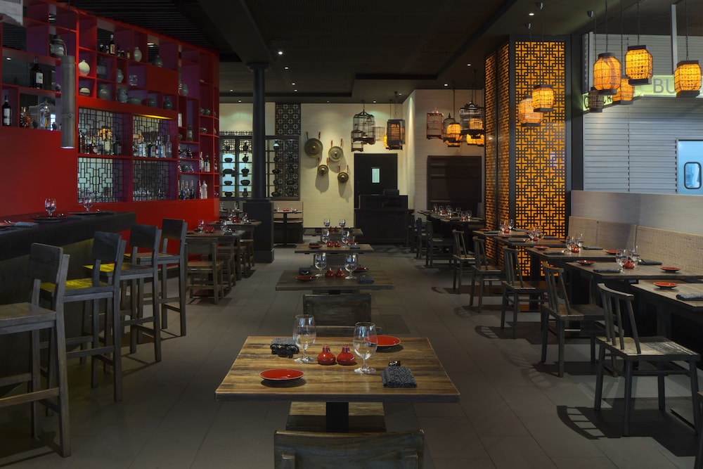 Dubai International Hotel, Dubai Airport — снимок 15