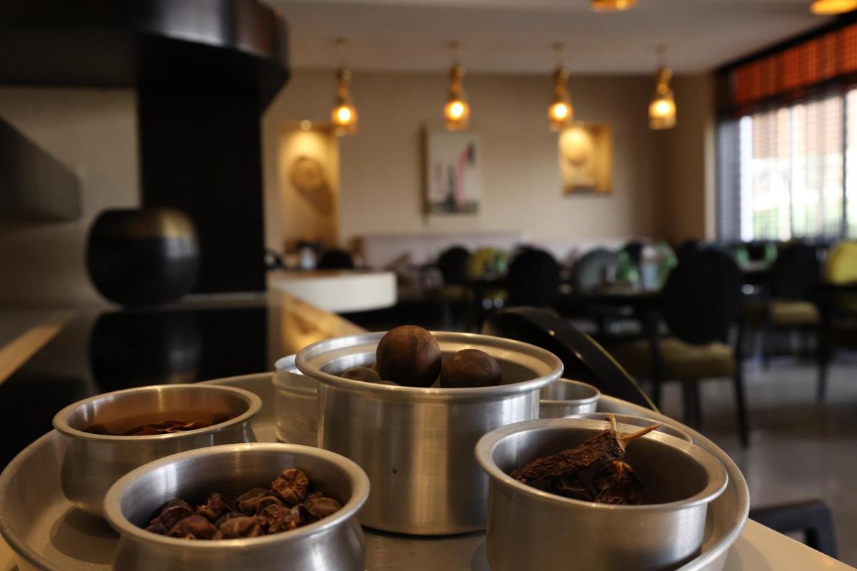 Safir Fintas Kuwait Hotel — снимок 20