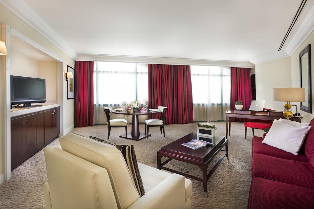 Mövenpick Grand Al Bustan Dubai — снимок 13