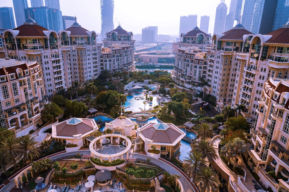 Swissôtel Al Murooj Dubai — снимок 29