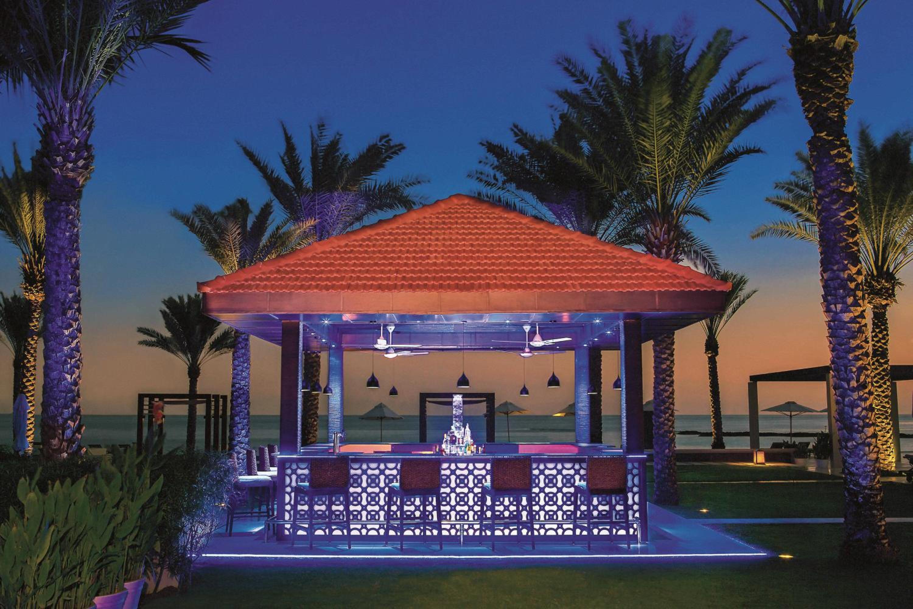 Al Bustan Palace, a Ritz-Carlton Hotel — снимок 11