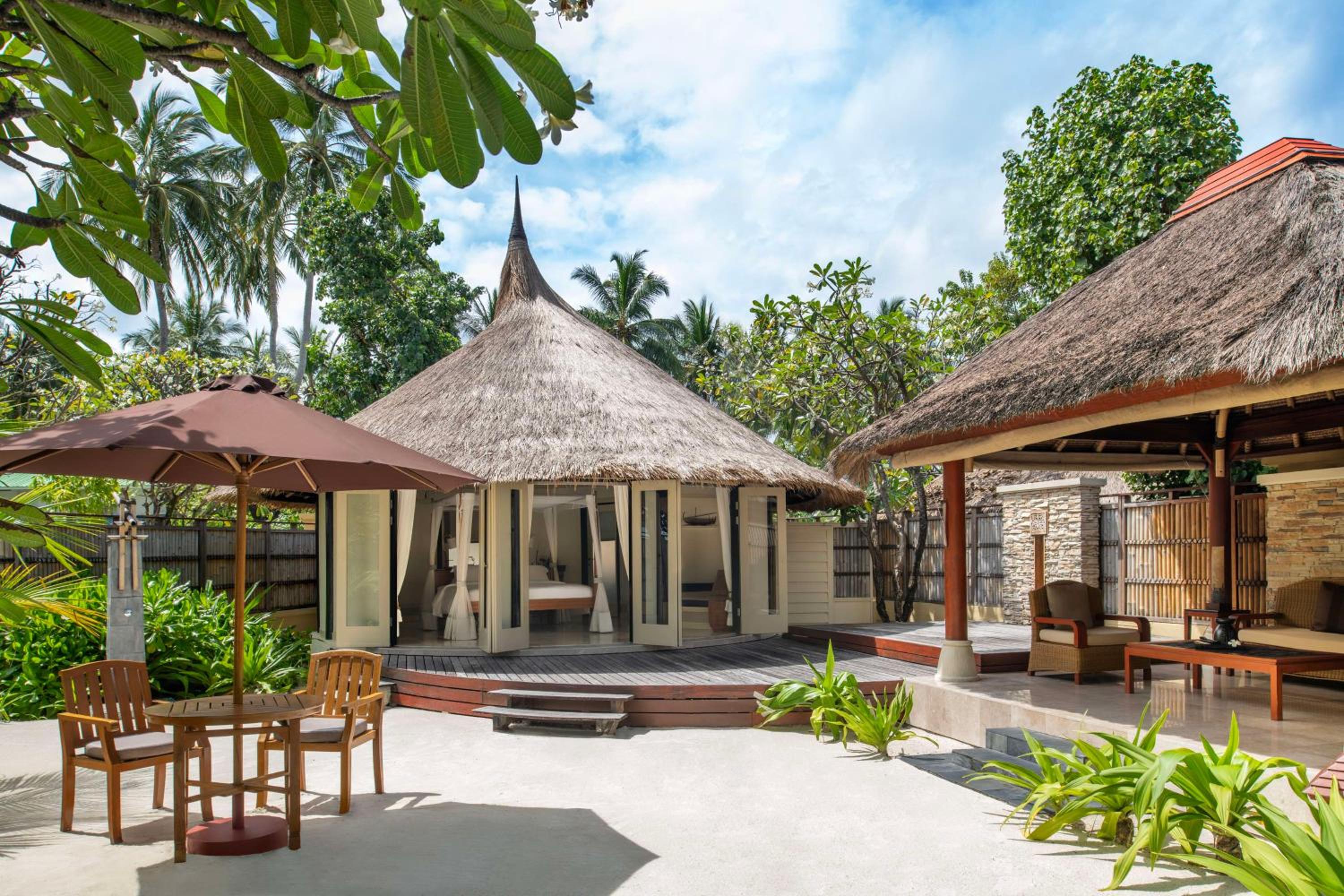 Banyan Tree Maldives Vabbinfaru — снимок 7