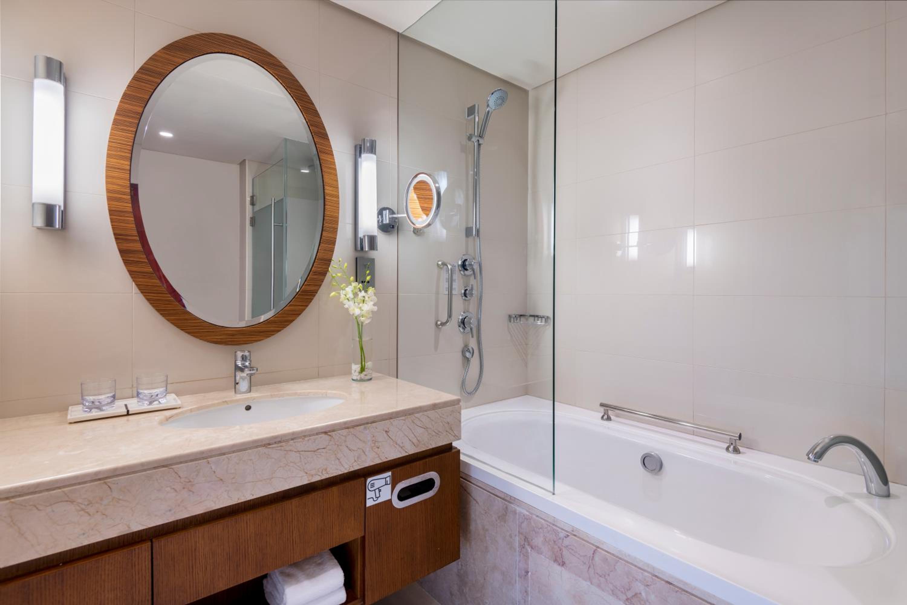 Crowne Plaza Doha - The Business Park, an IHG Hotel — снимок 25