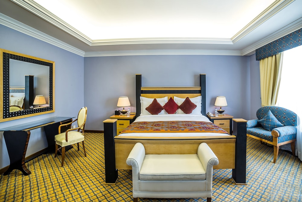 Al Raha Beach Hotel — снимок 18