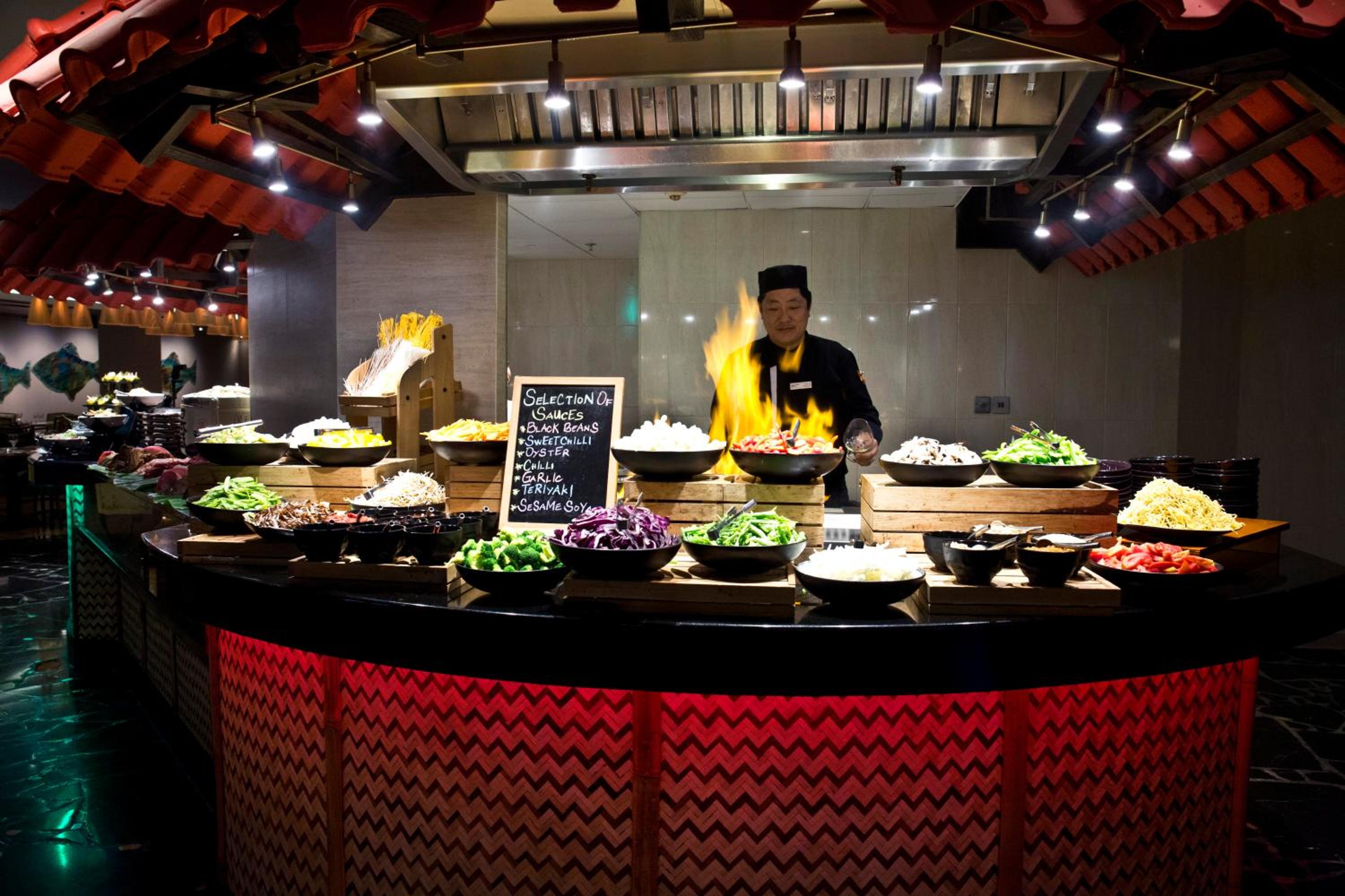 Crowne Plaza Dubai Deira, an IHG Hotel — снимок 22
