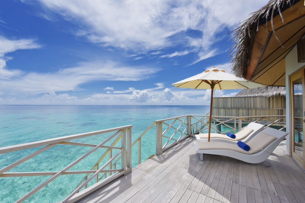 Angaga Island Resort and Spa — снимок 13