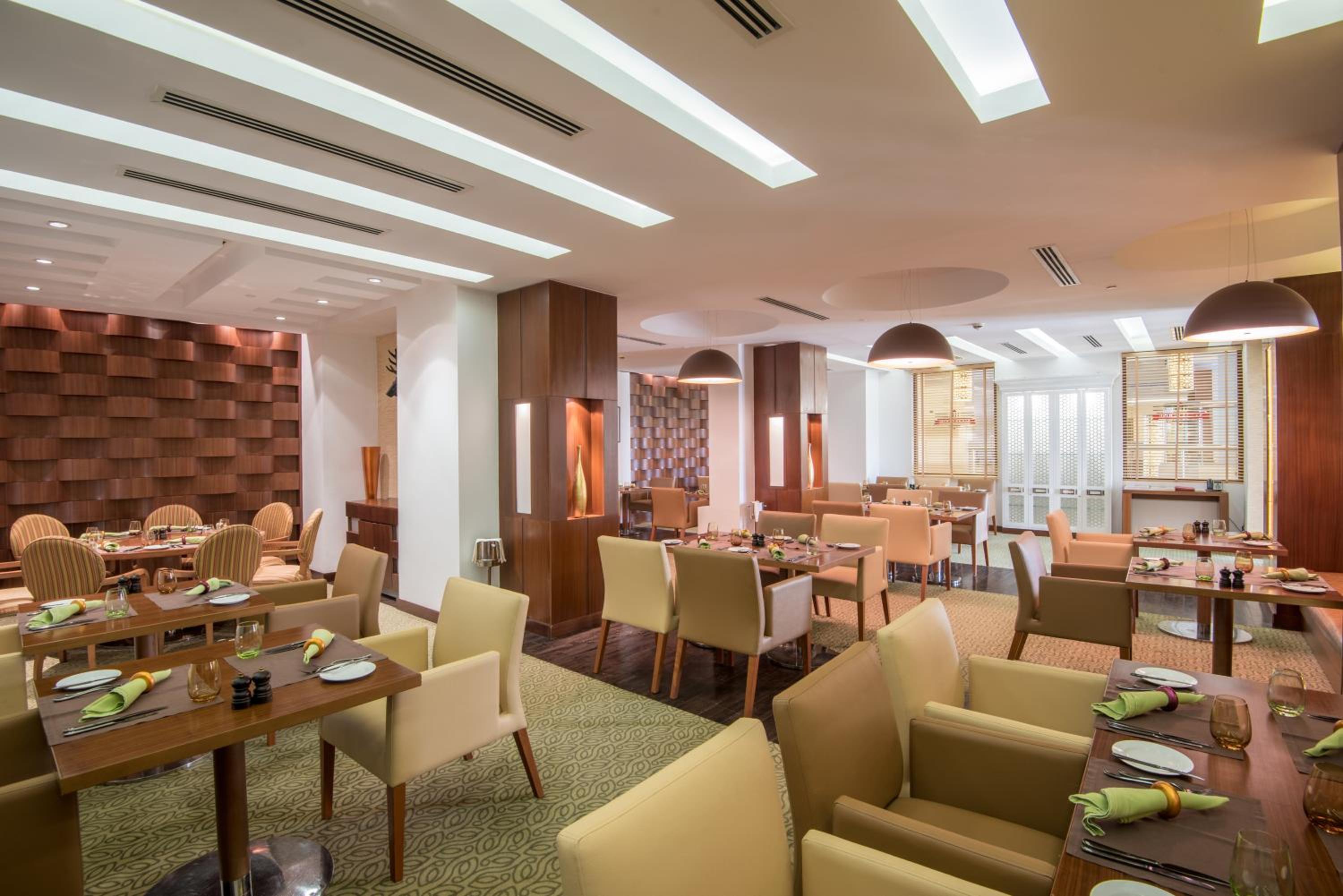 Crowne Plaza Sohar, an IHG Hotel — снимок 15