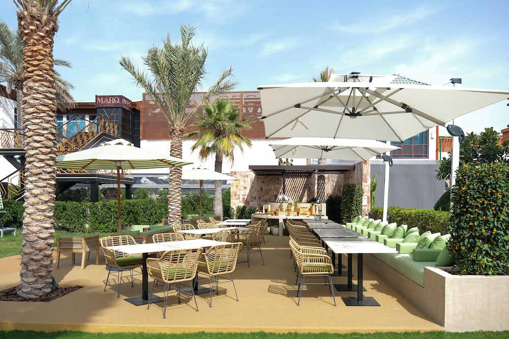 Dubai Marine Beach Resort & Spa — снимок 12