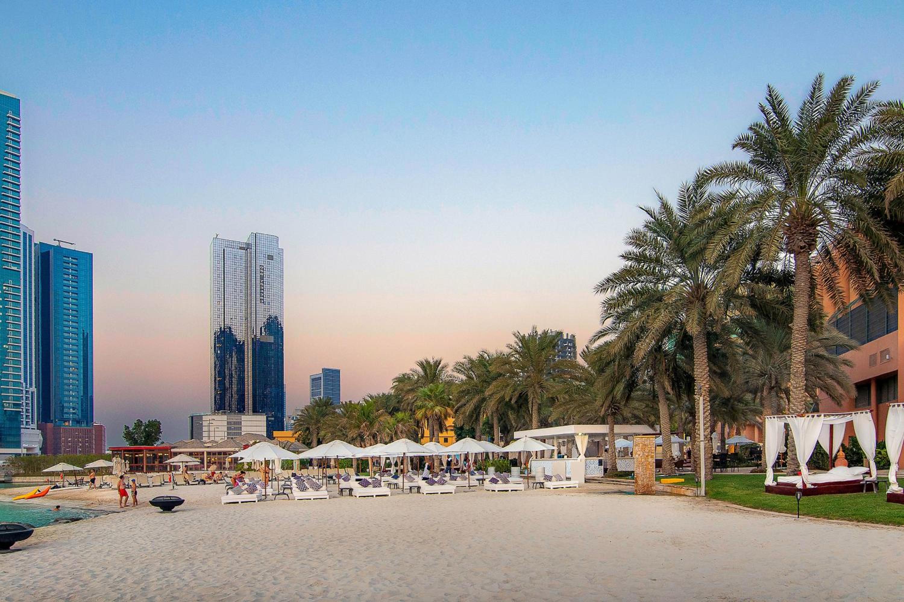 Sheraton Abu Dhabi Hotel & Resort — снимок 13