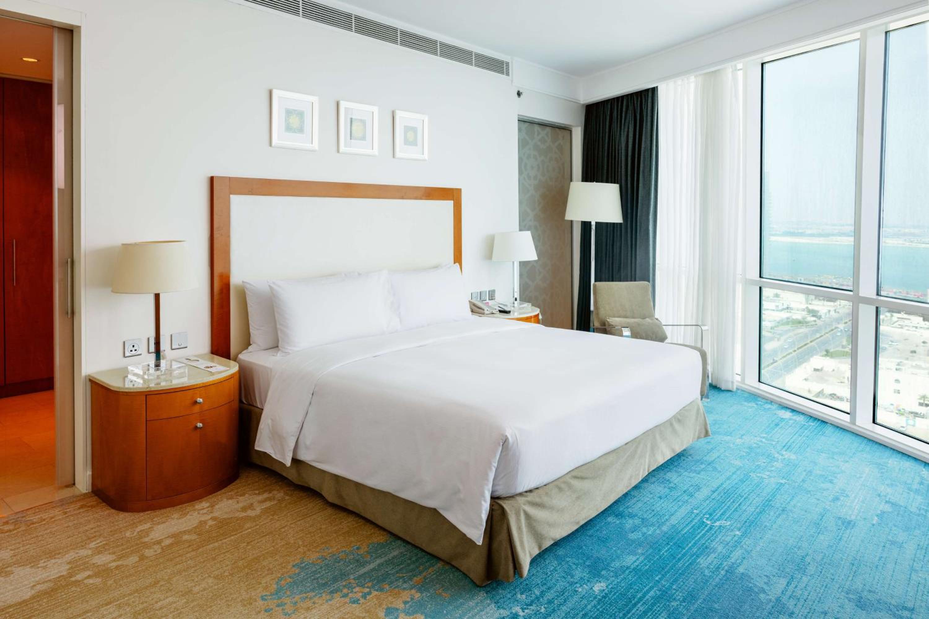 Hilton Doha — снимок 16
