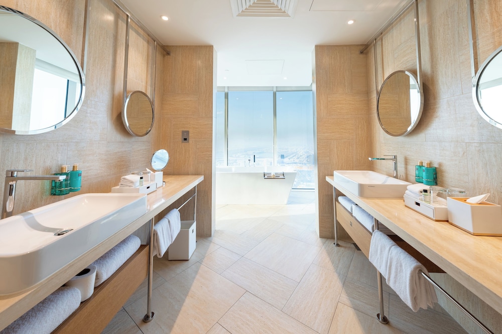 FIVE Jumeirah Village Dubai — снимок 5