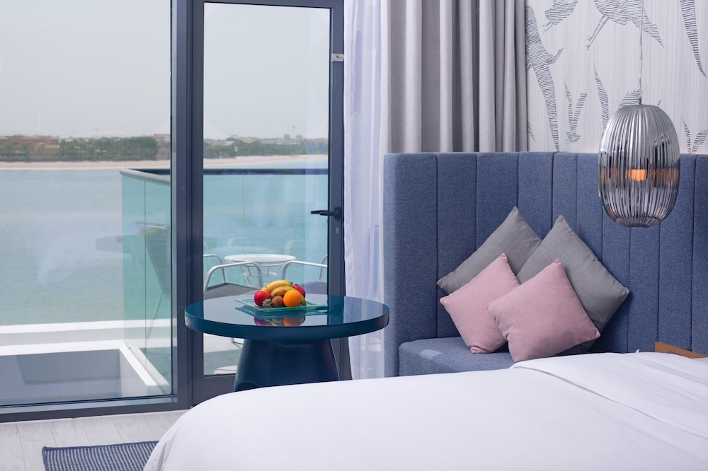 C Central Resort the Palm — снимок 8