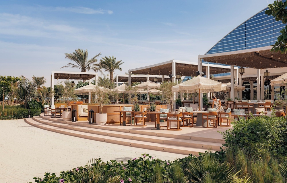 Jumeirah Beach Hotel — снимок 22