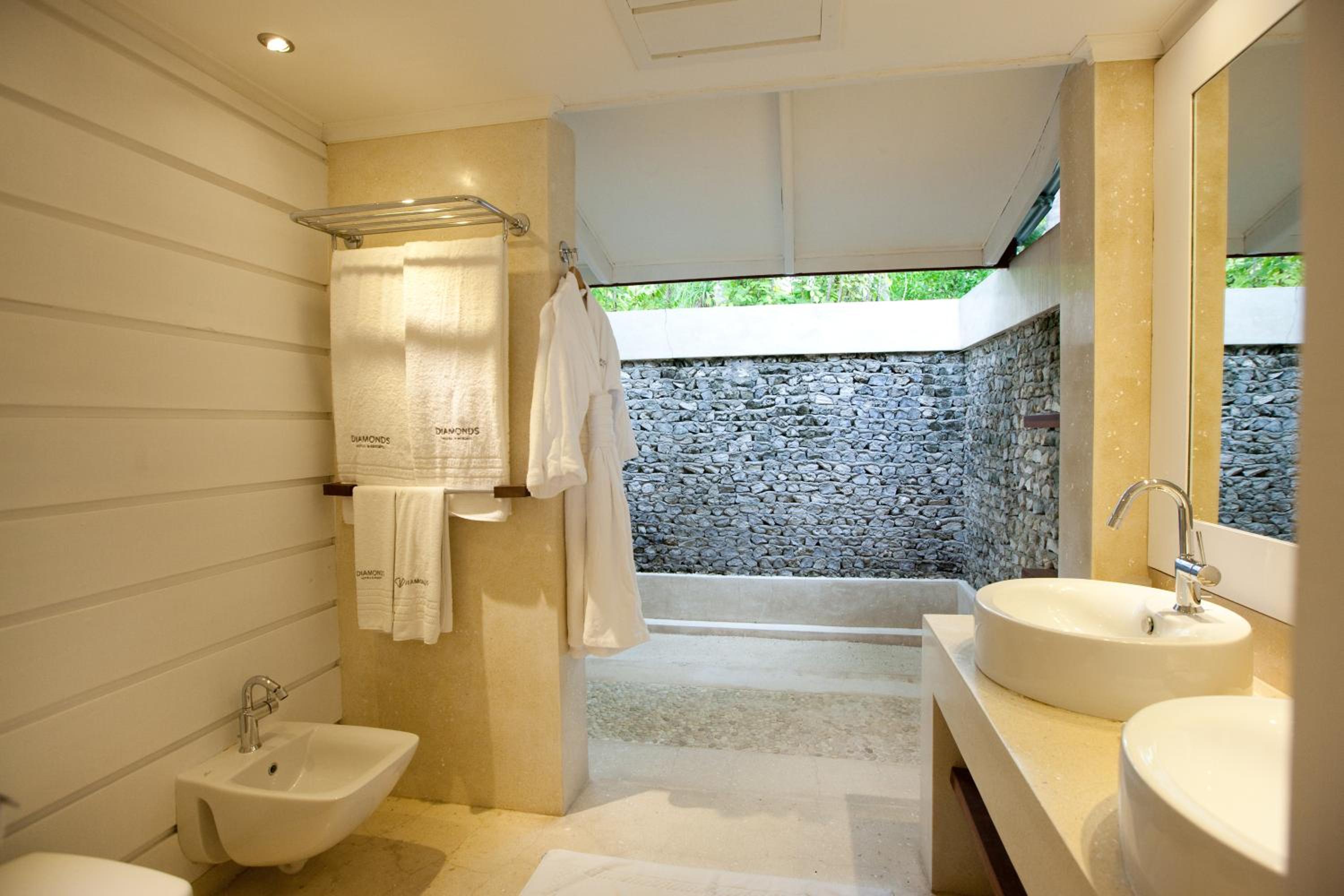 Diamonds Thudufushi Beach and Water Villas — снимок 10