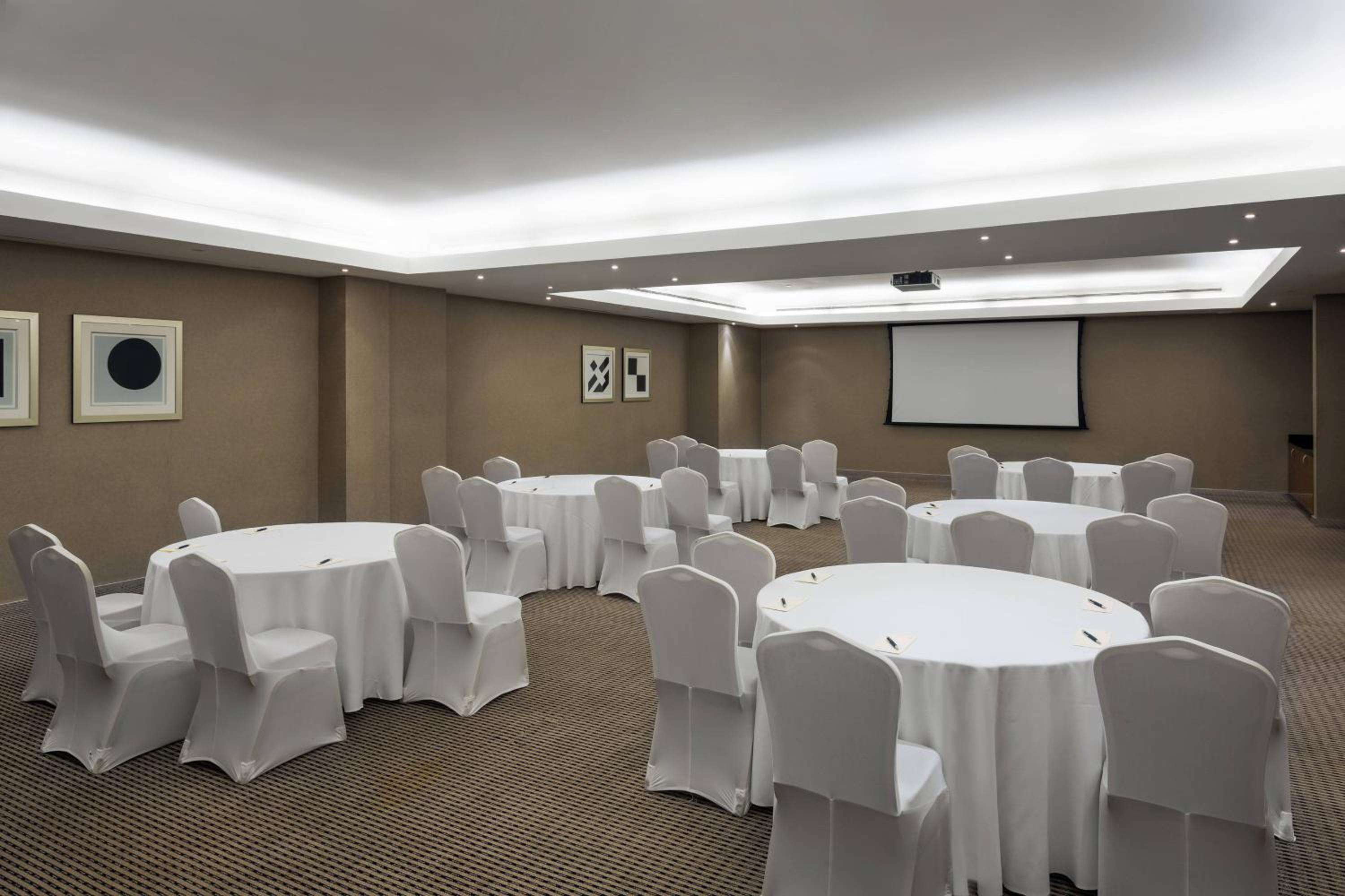 Sheraton Dammam Hotel & Convention Centre — снимок 5