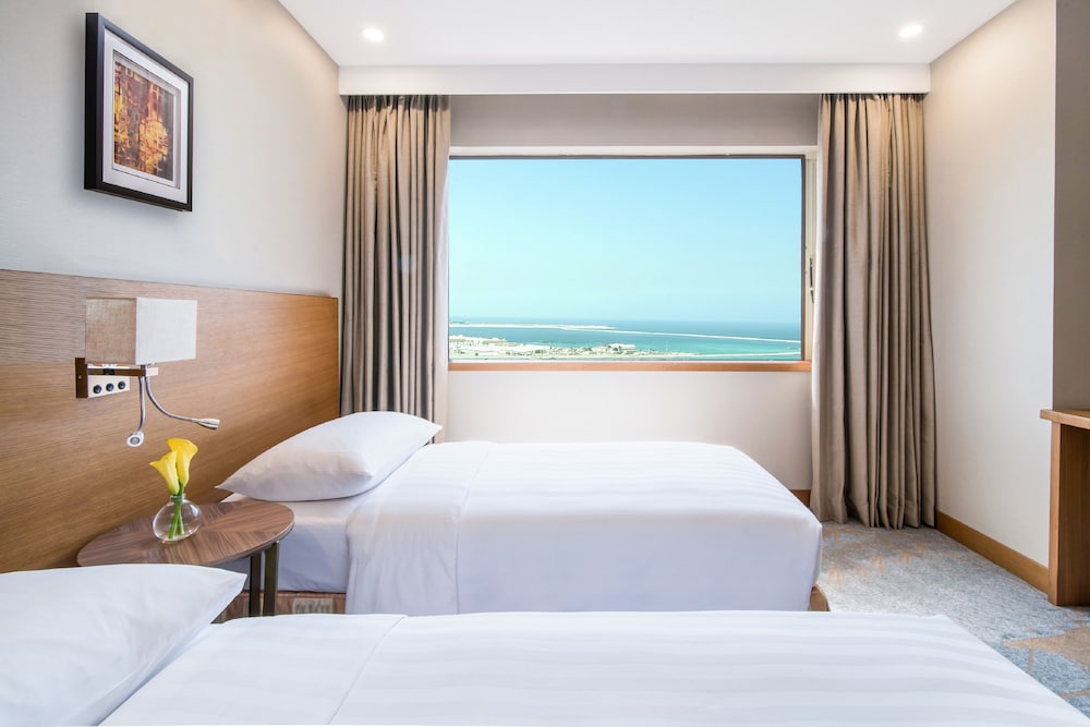 Hyatt Regency Dubai — снимок 29