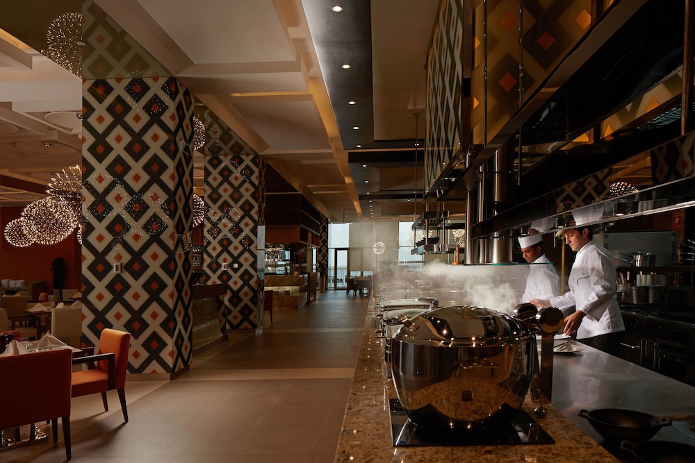 Royal M Hotel & Resort Abu Dhabi — снимок 3