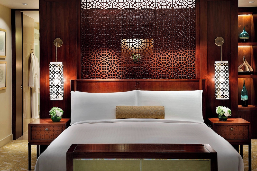 The Ritz-Carlton, Dubai — снимок 2