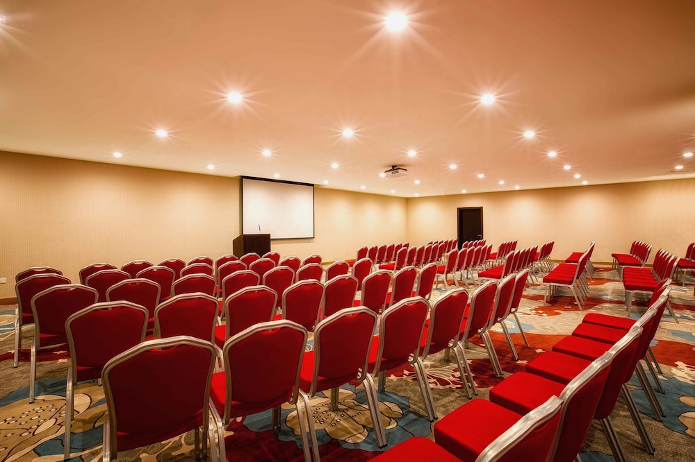 Ghaya Grand Hotel — снимок 6