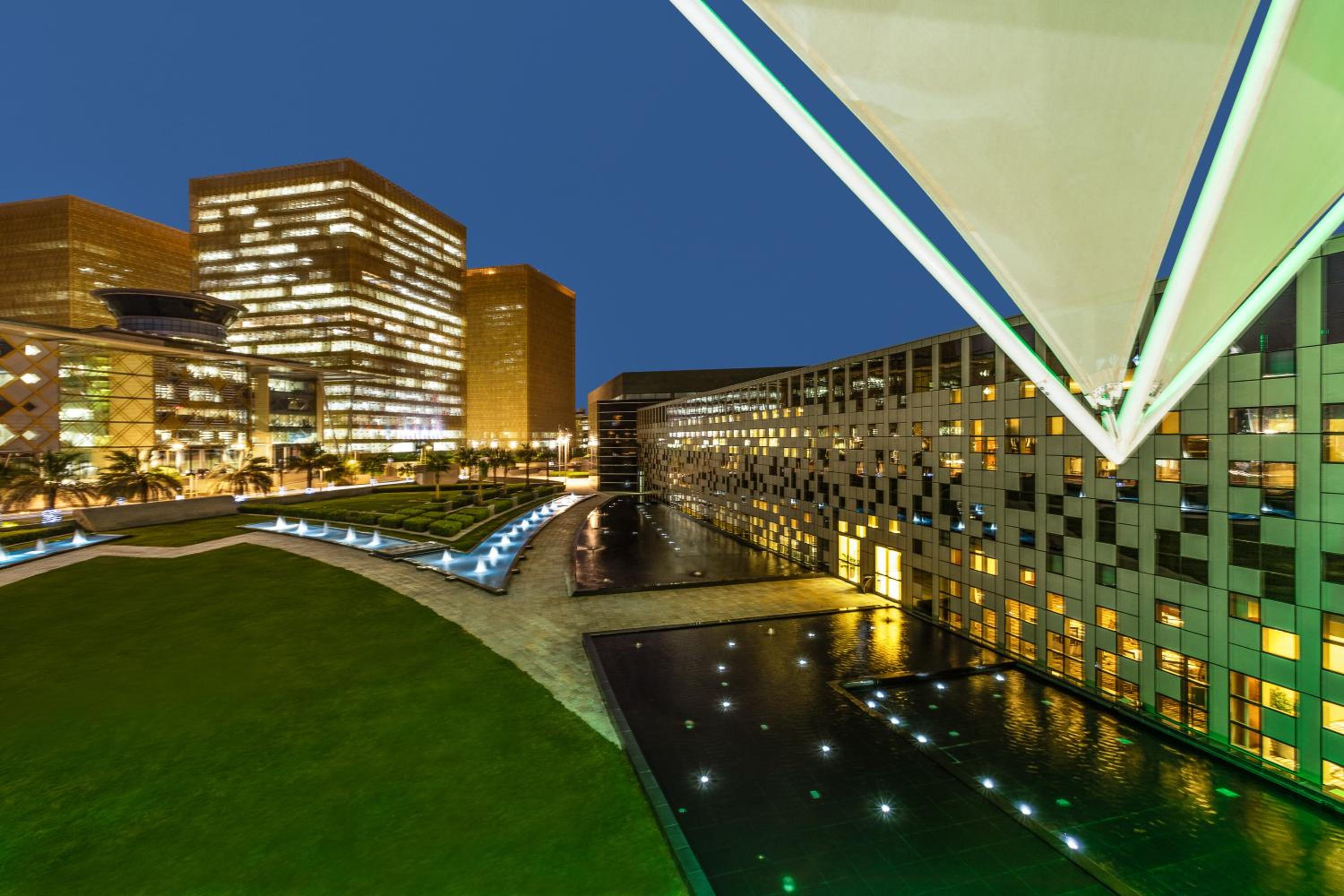 Crowne Plaza Riyadh RDC Hotel & Convention, an IHG Hotel — снимок 3