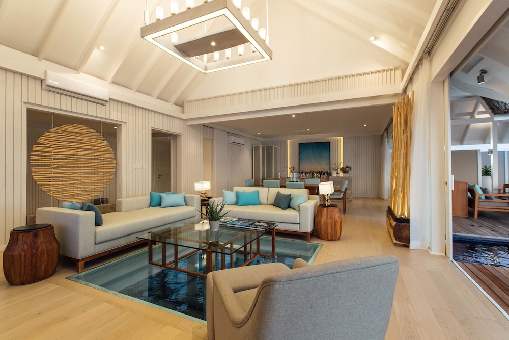 Lux* South Ari Atoll, Maldives — снимок 13