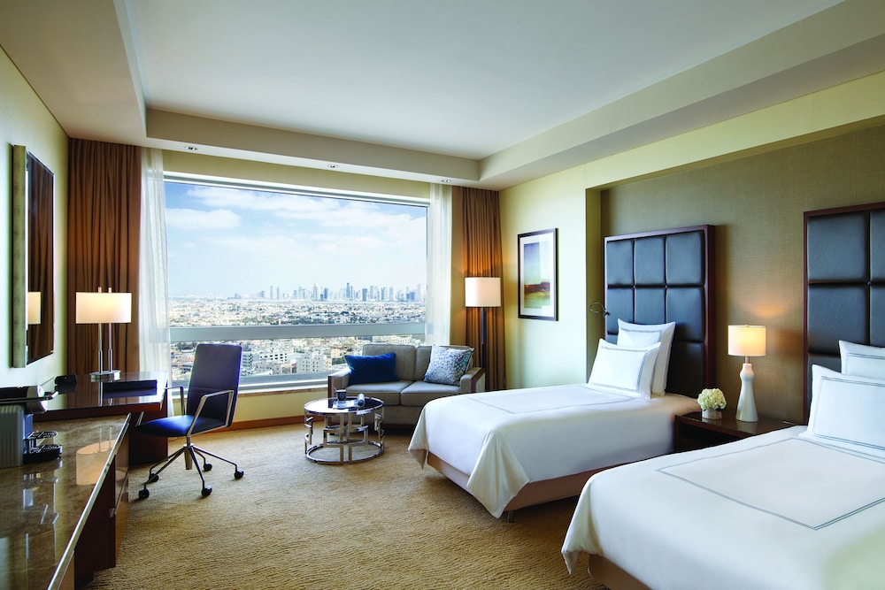 Swissotel Al Ghurair — снимок 4