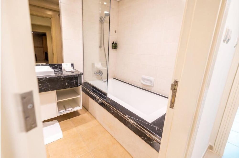 Andalus Al Seef Resort — снимок 12