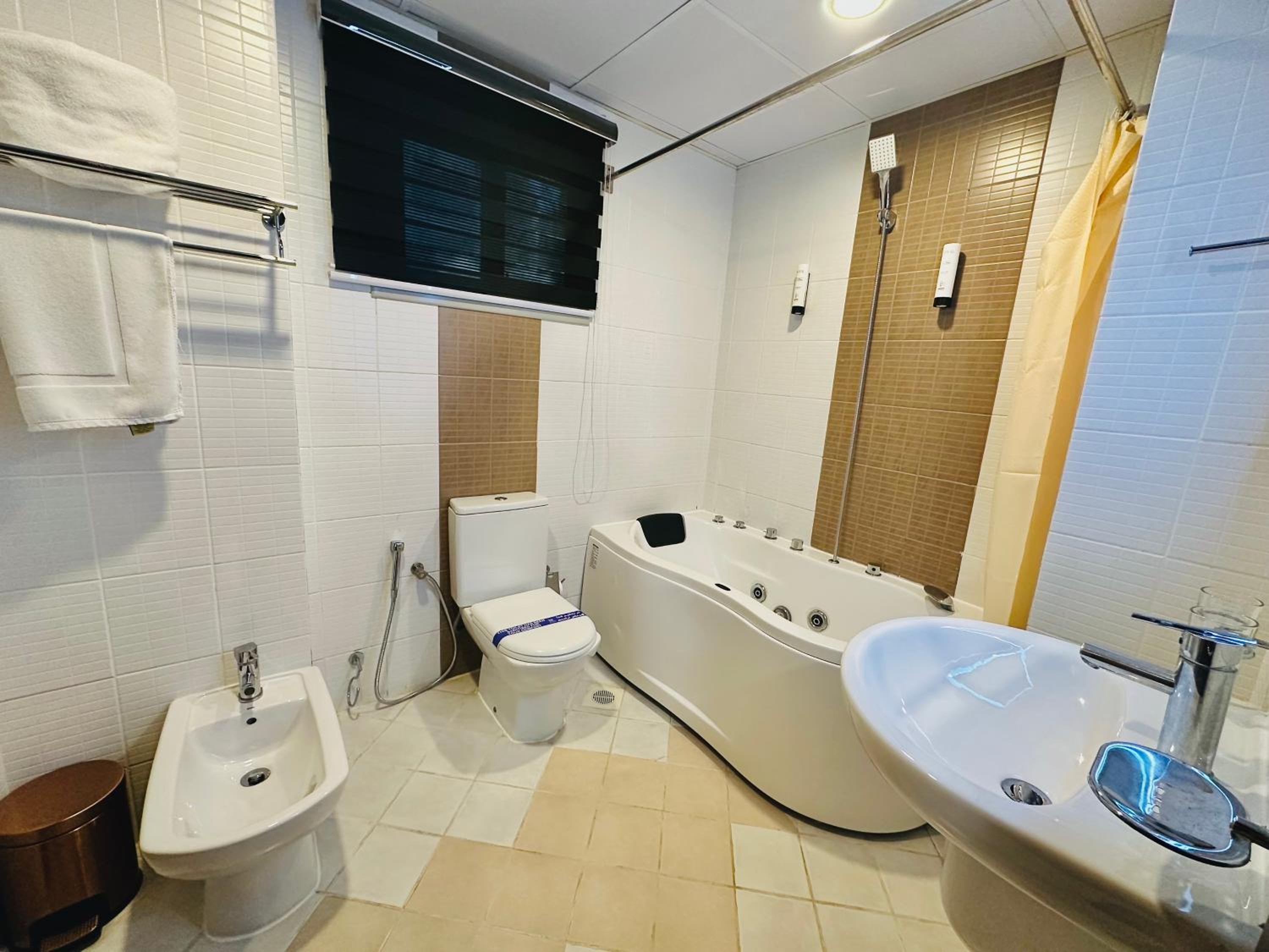 Kiev Tower Hotel Apartments — снимок 13
