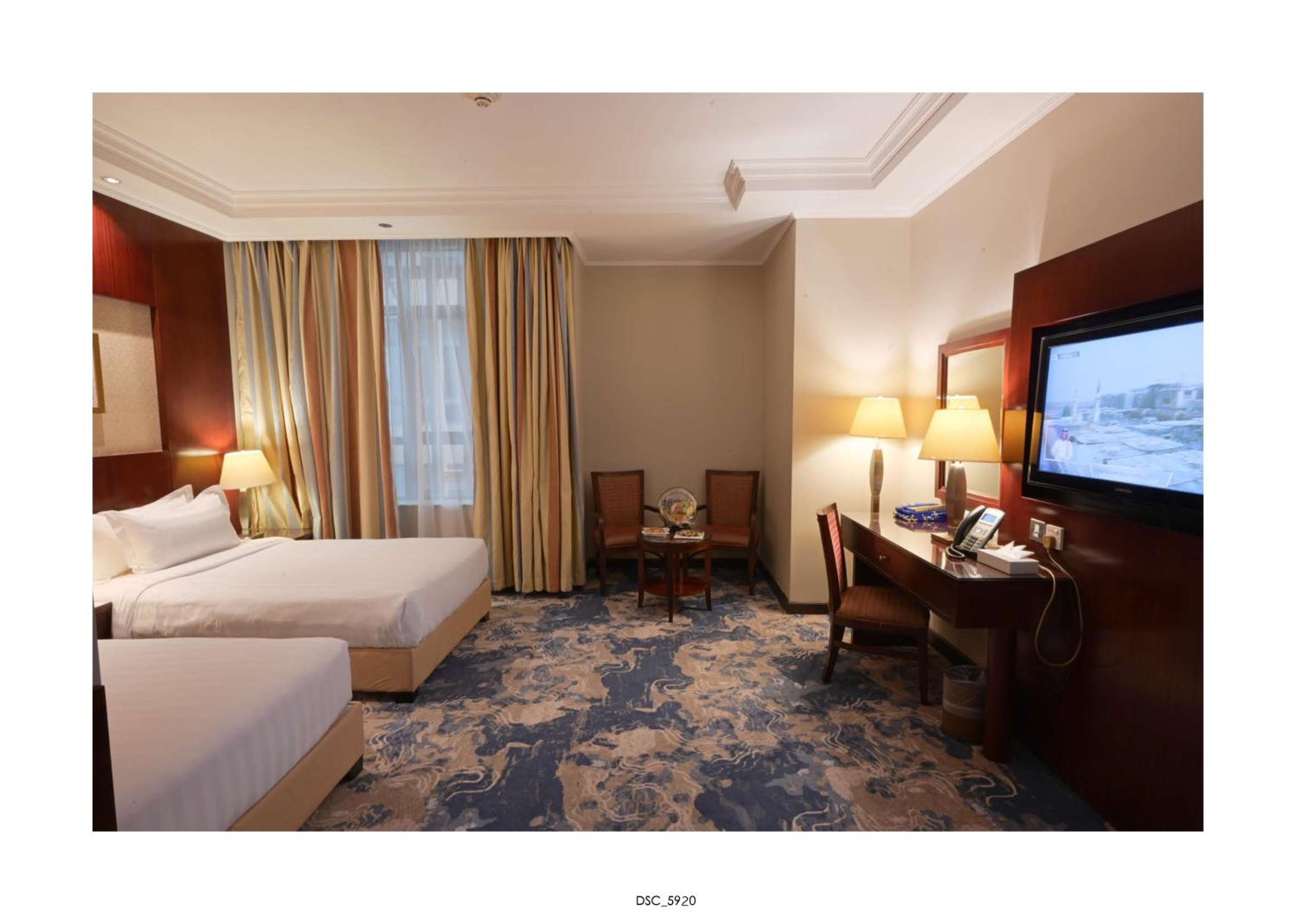 Al Eiman Royal Hotel — снимок 7