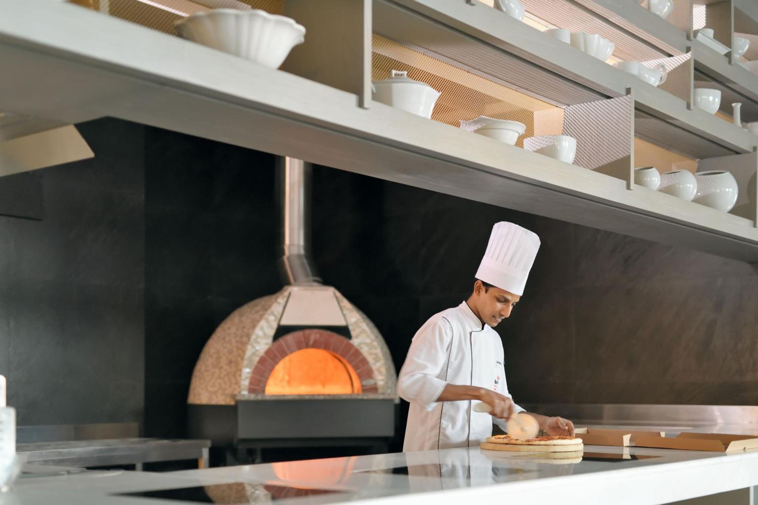 Marriott Executive Apartments Manama, Bahrain — снимок 6