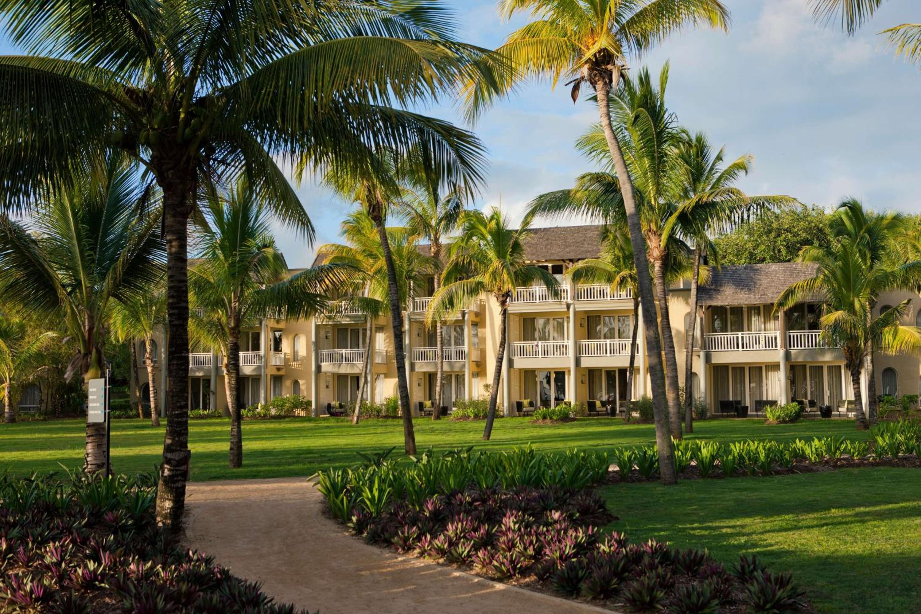Outrigger Mauritius Beach Resort — снимок 7