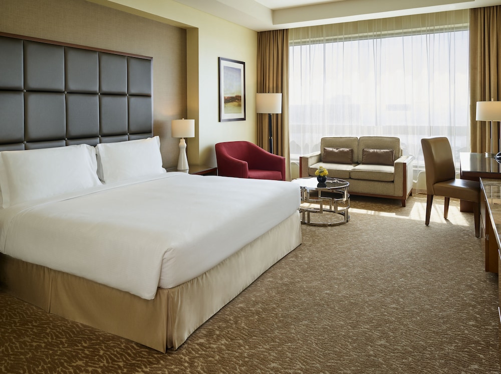 Swissotel Al Ghurair — снимок 21
