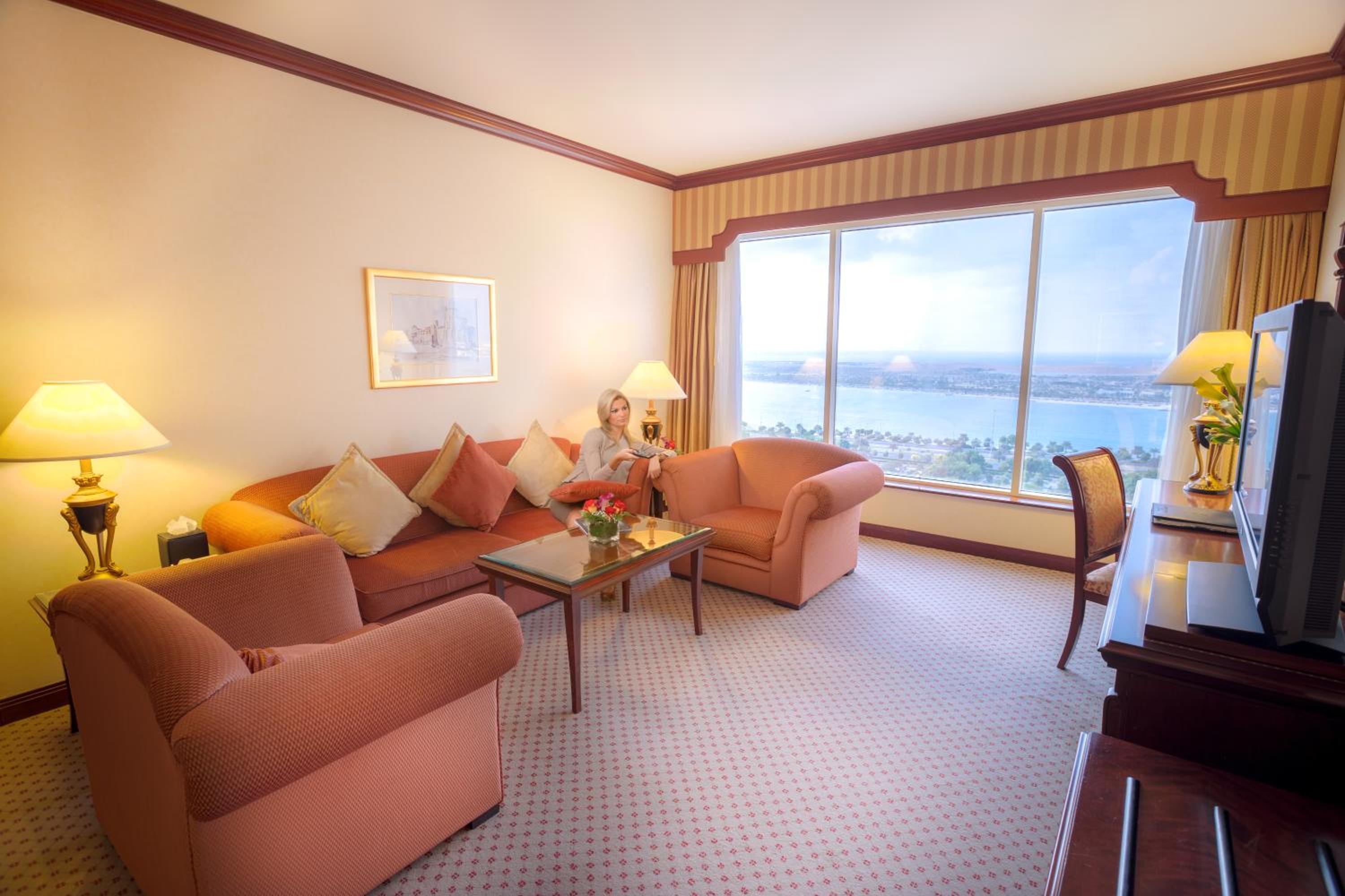 Corniche Hotel Abu Dhabi — снимок 23