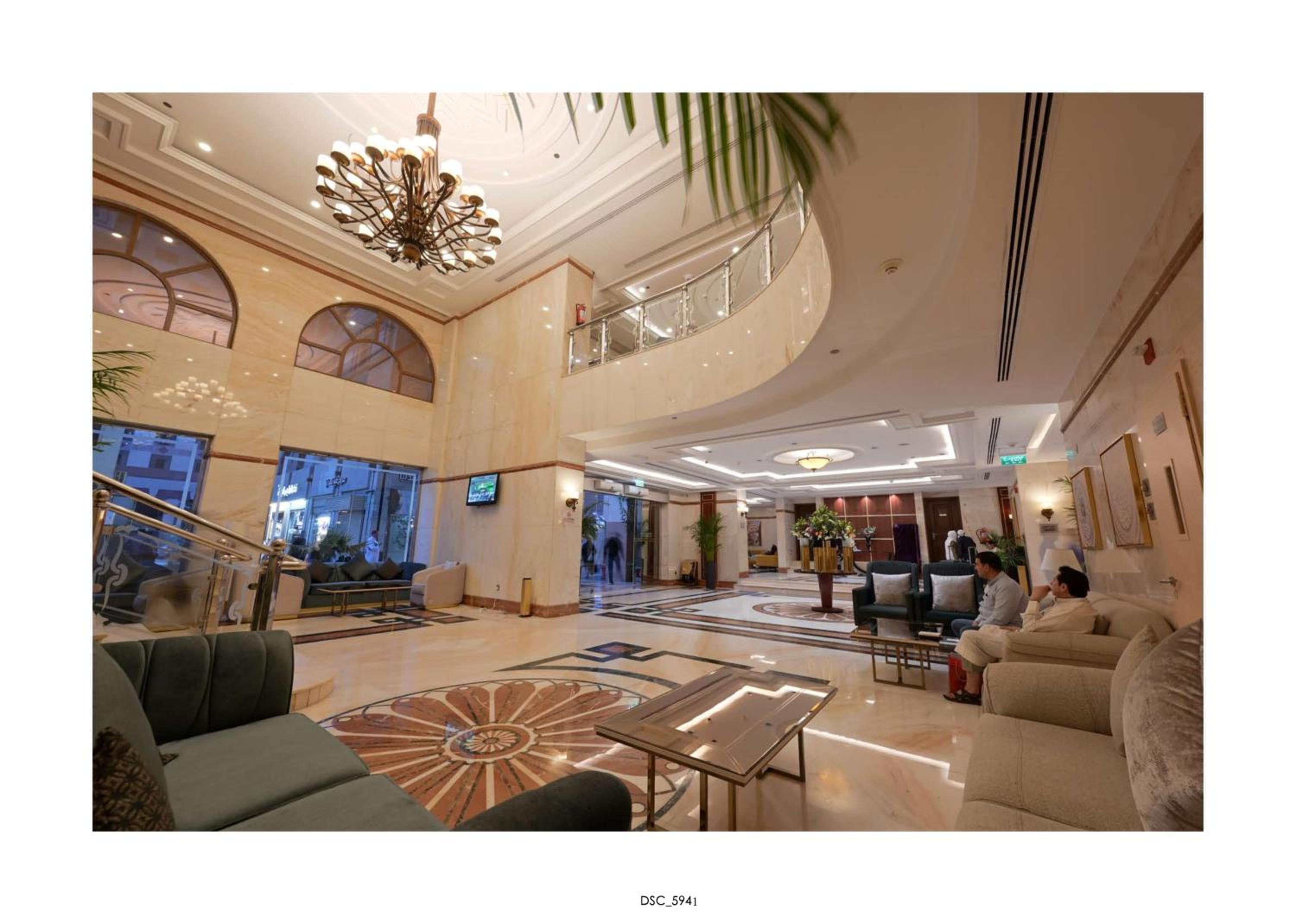 Al Eiman Royal Hotel — снимок 6