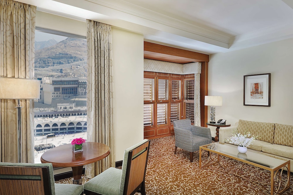 Hilton Suites Makkah — снимок 29