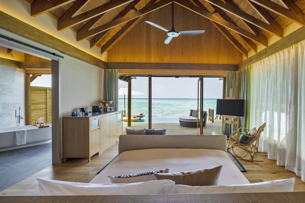 Emerald Faarufushi Resort & Spa — снимок 10